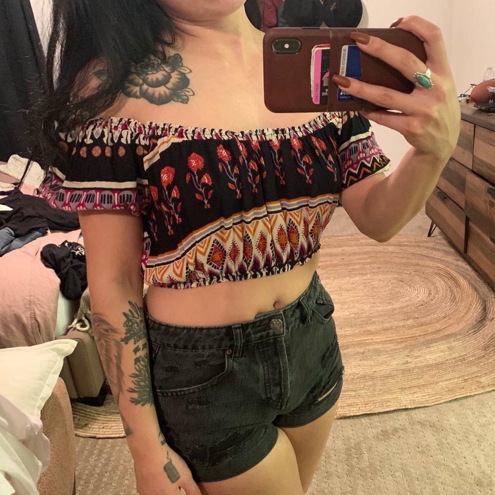 Crop top